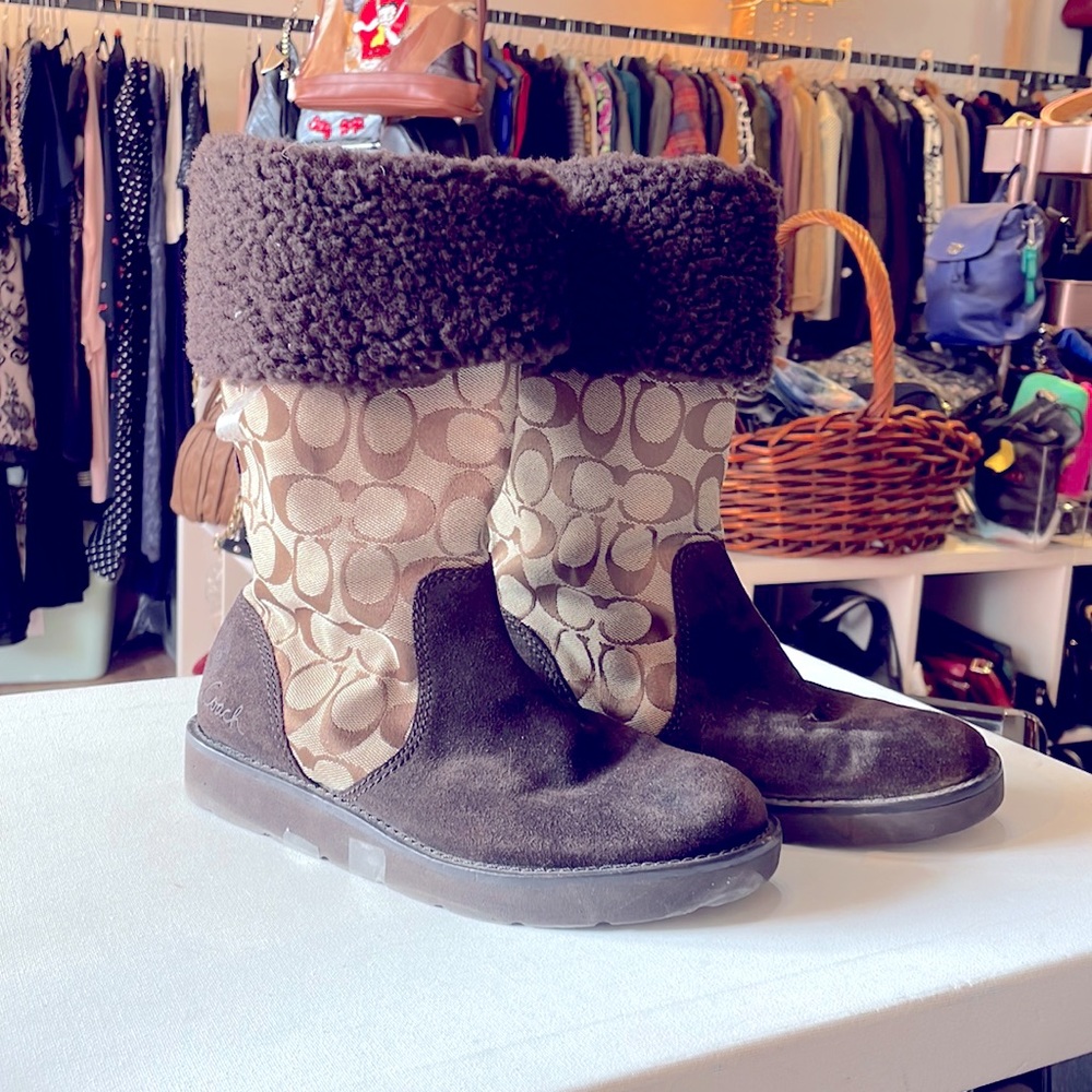 Coach boots